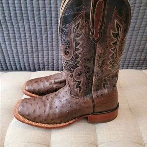 Mens Full Quill Ostrich Wide Square Toe Boots